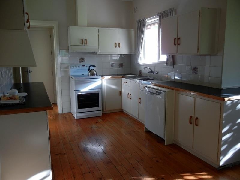 16 Bluebonnet Crescent, Coleambally NSW 2707