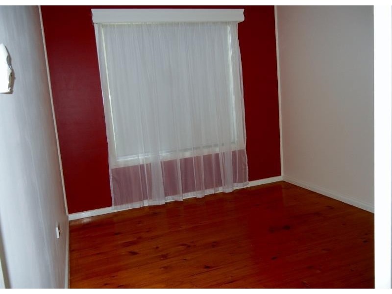 16 Bluebonnet Crescent, Coleambally NSW 2707