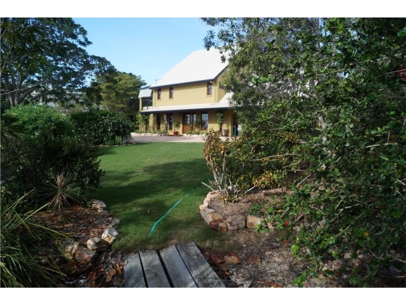 4 Balmoral Court, Urraween QLD 4655