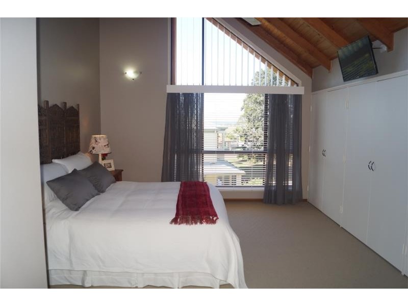 4 Balmoral Court, Urraween QLD 4655