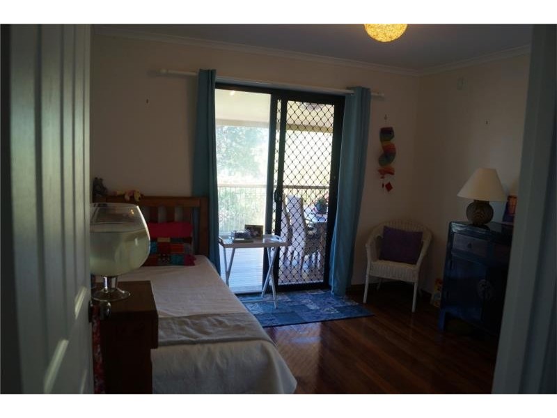4 Balmoral Court, Urraween QLD 4655