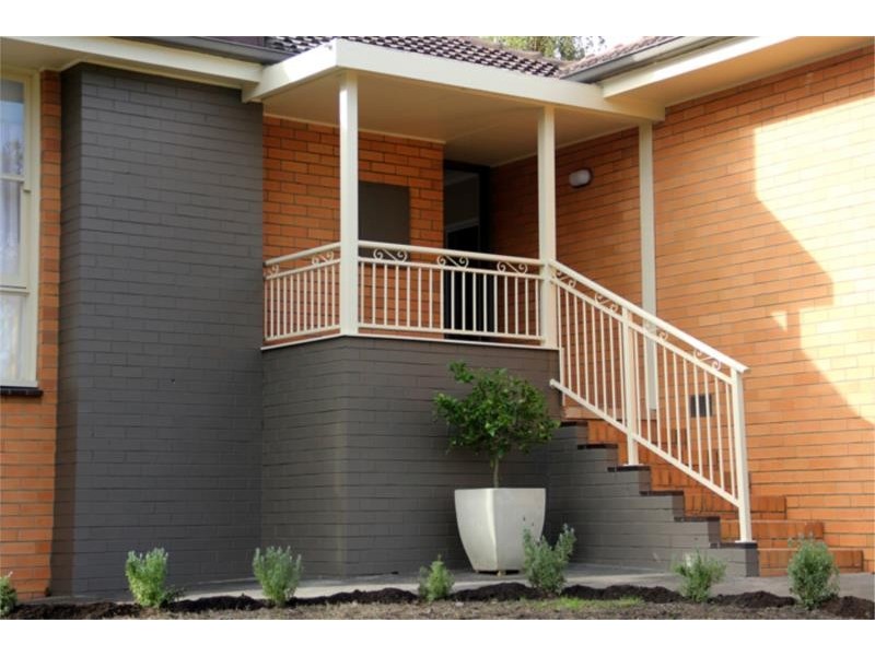 4 Evwick Crescent, Highton VIC 3216