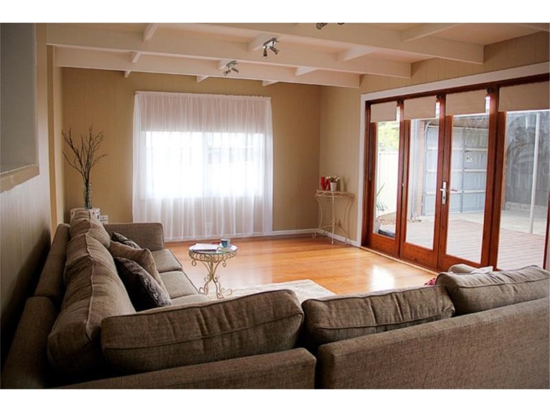4 Evwick Crescent, Highton VIC 3216