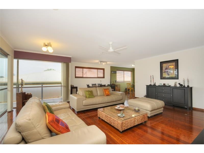 24 First Avenue, Labrador QLD 4215