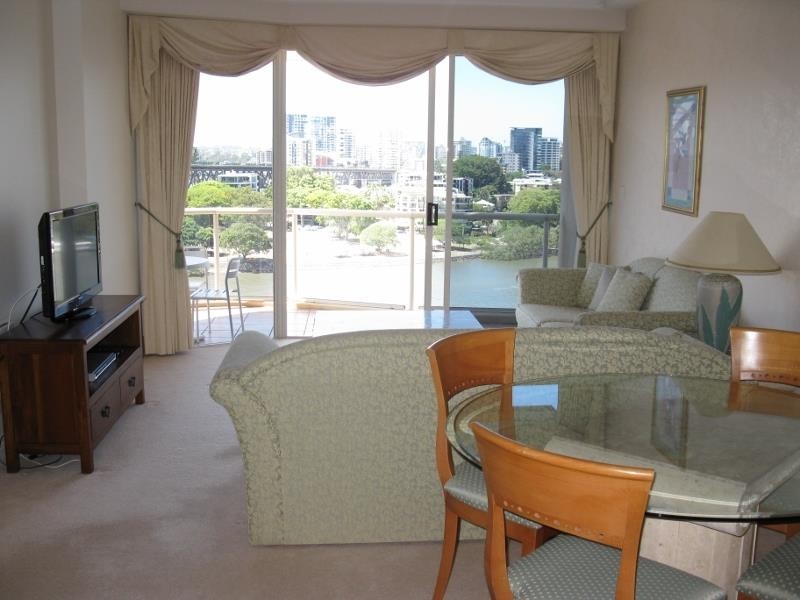 32 Macrossan Street, Brisbane City QLD 4000