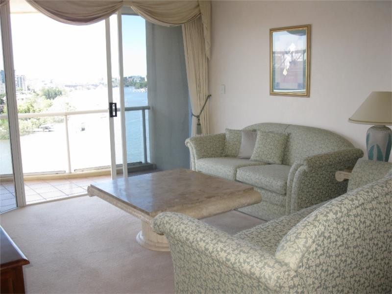 32 Macrossan Street, Brisbane City QLD 4000