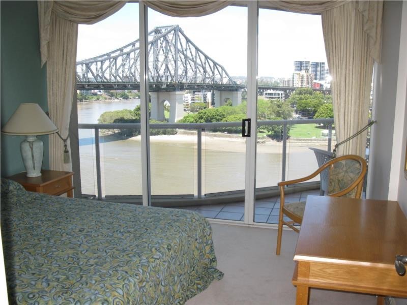 32 Macrossan Street, Brisbane City QLD 4000