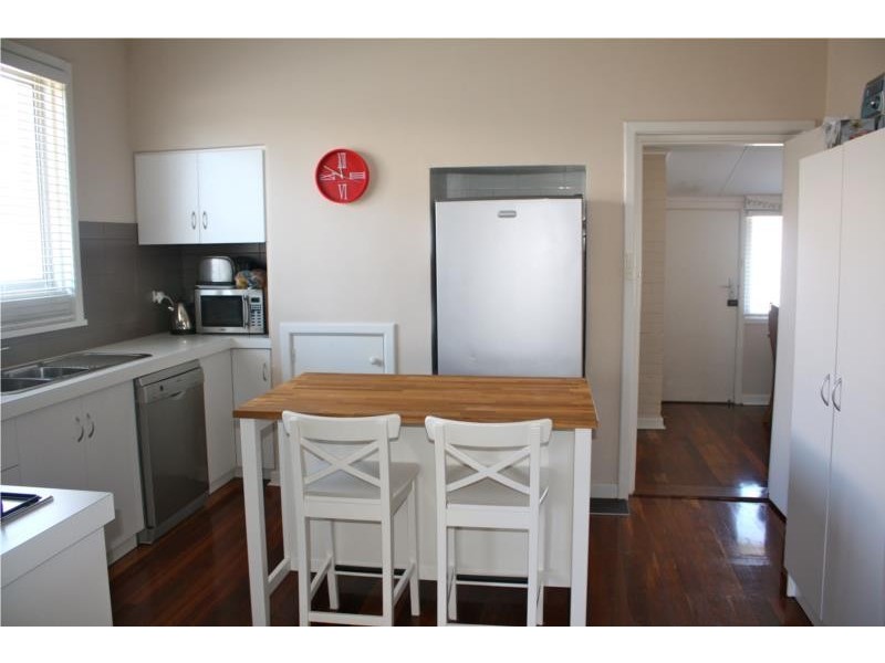 55 Coleman Crescent, Melville WA 6156