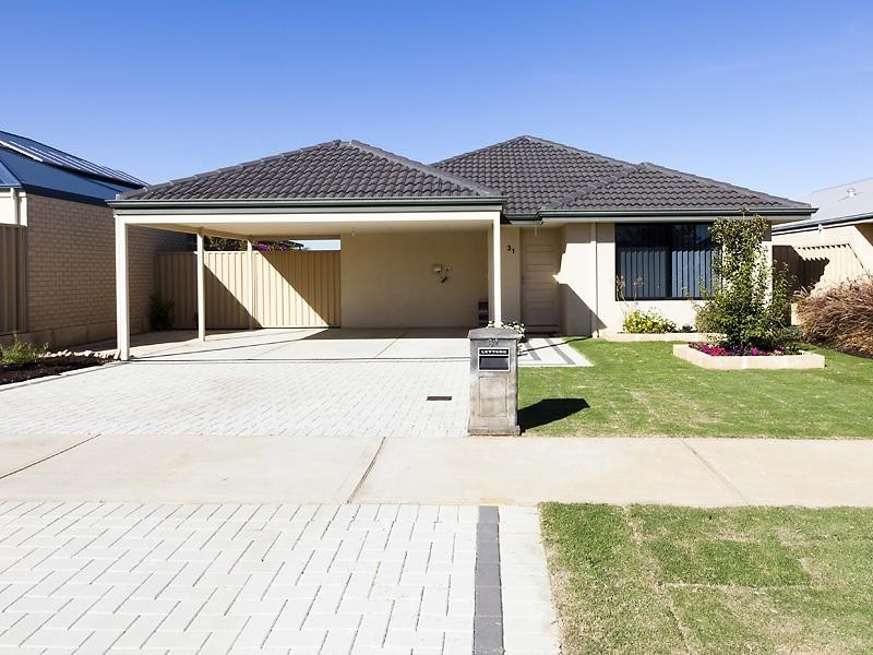31 Rosegreen Avenue, Butler WA 6036