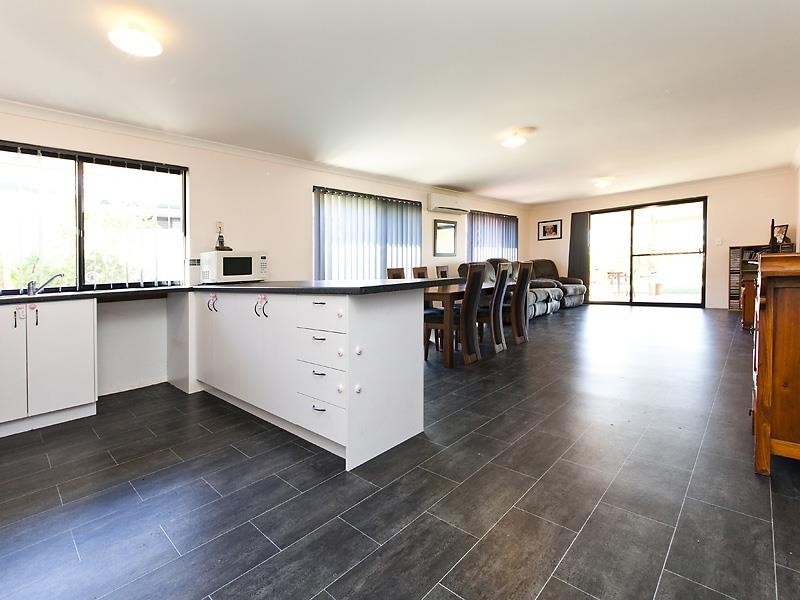 31 Rosegreen Avenue, Butler WA 6036