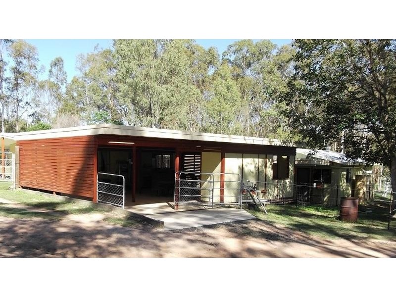 69 Pine Crescent, Esk QLD 4312