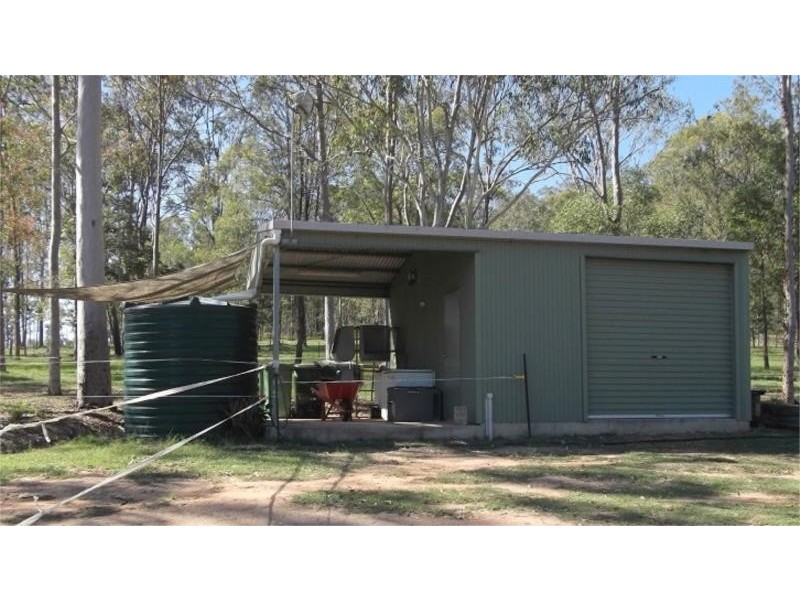 69 Pine Crescent, Esk QLD 4312