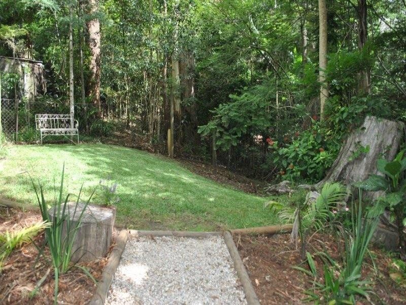 6 Kinabalu Drive, Eagle Heights QLD 4271