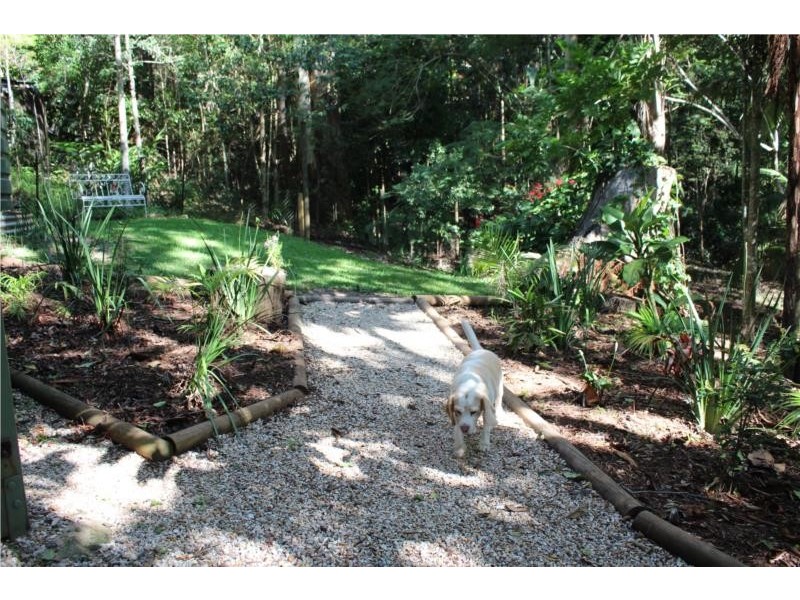 6 Kinabalu Drive, Eagle Heights QLD 4271
