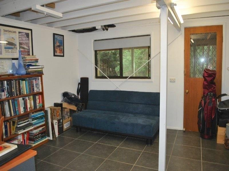 6 Kinabalu Drive, Eagle Heights QLD 4271