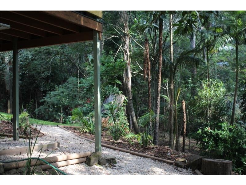 6 Kinabalu Drive, Eagle Heights QLD 4271