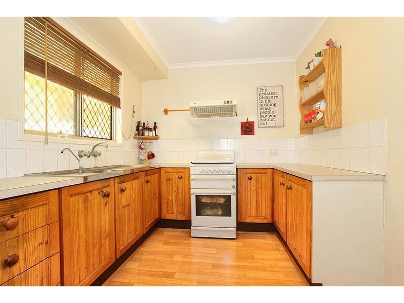 16 Dellamere Court, Eagleby QLD 4207