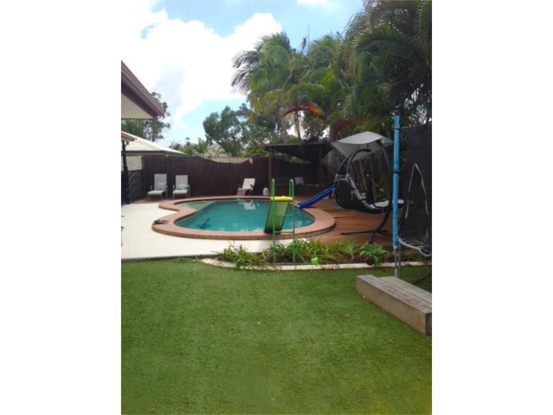 5 Pegwell Place, Currimundi QLD 4551