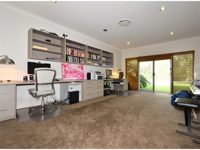 206 Sugars Road, Anstead QLD 4070