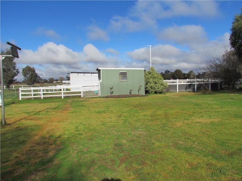 11 Pyke Street, Bundalong VIC 3730