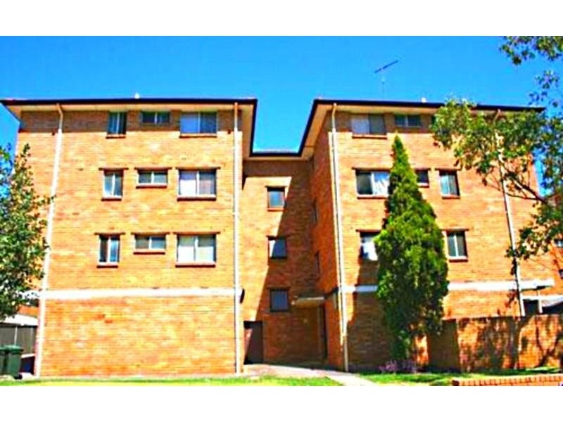 23/13 Forbes Street, Warwick Farm NSW 2170