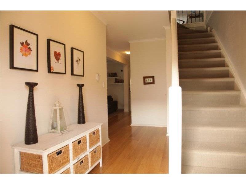 67 Hindmarsh Cct, Mawson Lakes SA 5095