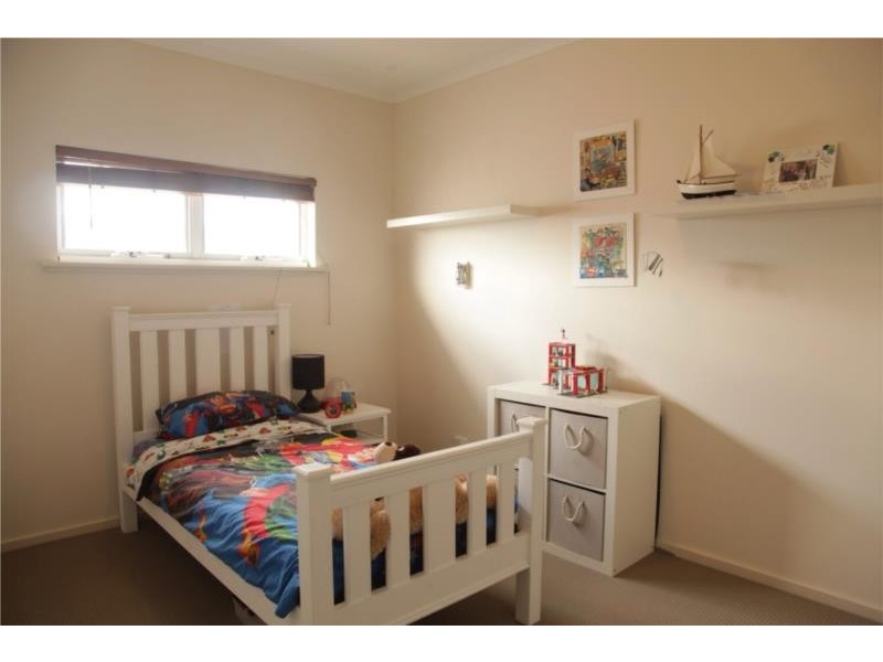 67 Hindmarsh Cct, Mawson Lakes SA 5095