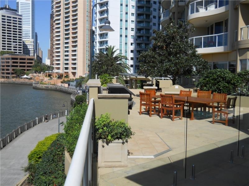 38/32 Macrossan Street, Brisbane City QLD 4000