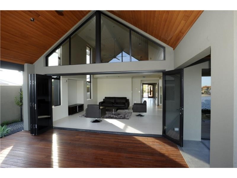 1 Waterlily  Drive, Dudley Park WA 6210