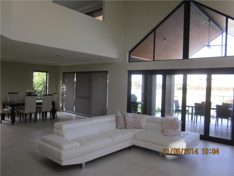 1 Waterlily  Drive, Dudley Park WA 6210