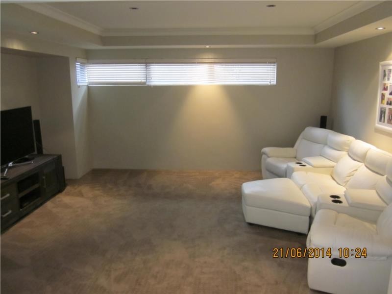 1 Waterlily  Drive, Dudley Park WA 6210