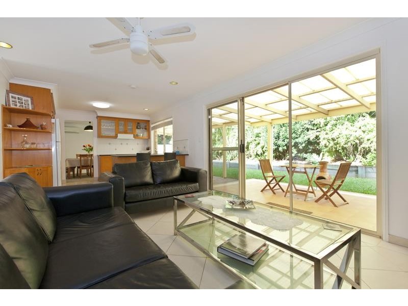 21 ALLIED DRIVE, Arundel QLD 4214