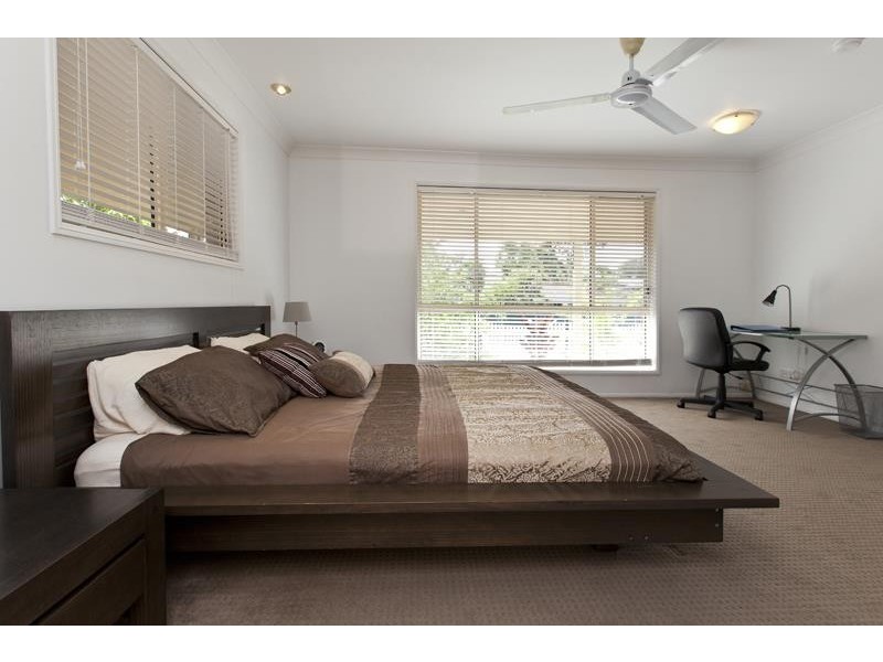 21 ALLIED DRIVE, Arundel QLD 4214