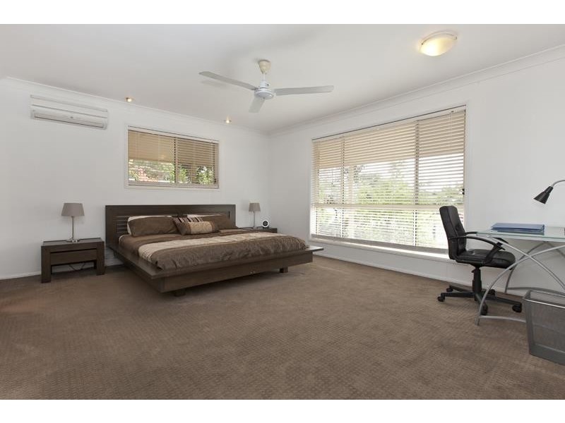 21 ALLIED DRIVE, Arundel QLD 4214