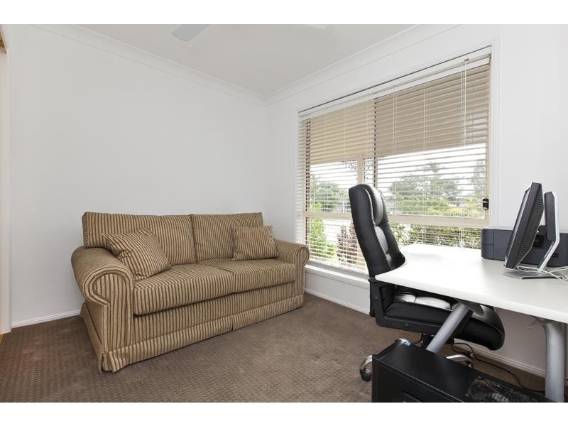 21 ALLIED DRIVE, Arundel QLD 4214