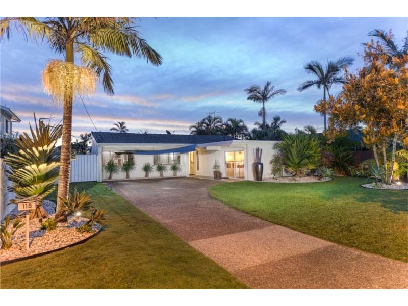 118 Oceanic Drive, Warana QLD 4575