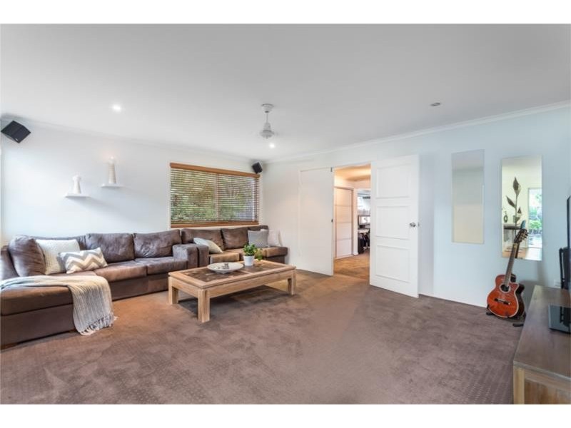 118 Oceanic Drive, Warana QLD 4575