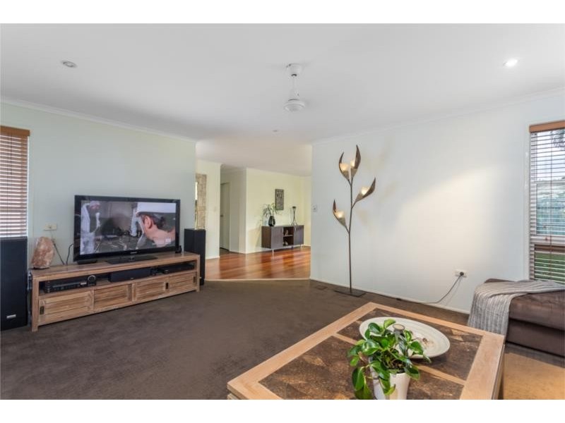 118 Oceanic Drive, Warana QLD 4575