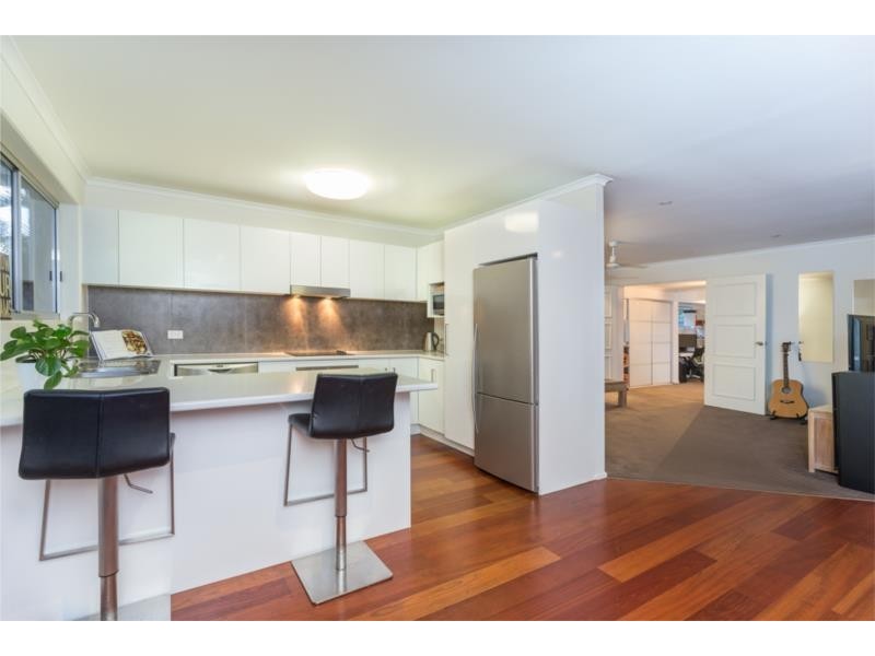 118 Oceanic Drive, Warana QLD 4575