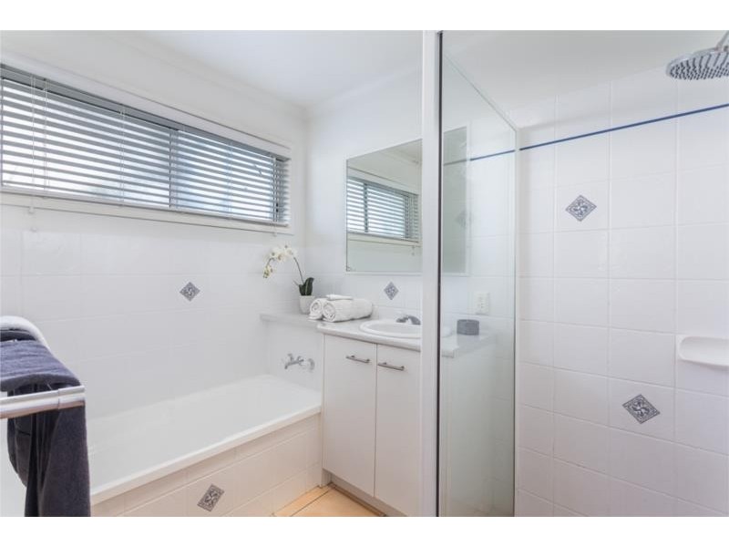 118 Oceanic Drive, Warana QLD 4575