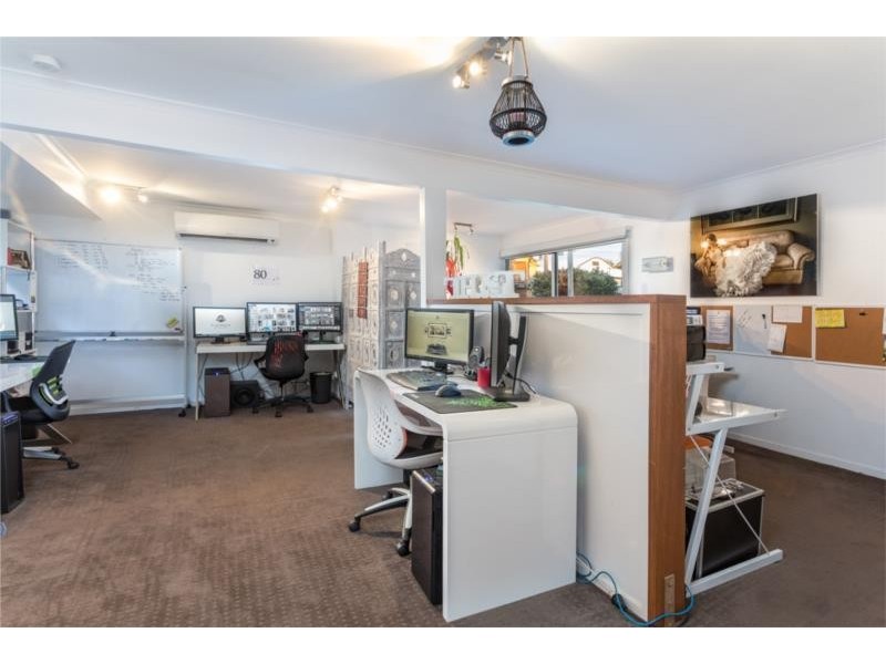 118 Oceanic Drive, Warana QLD 4575