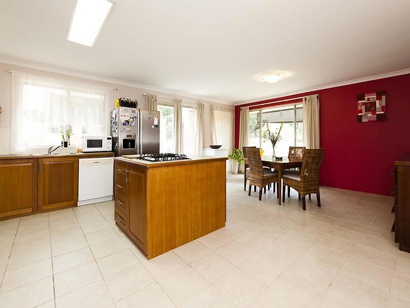 235 McLennan Drive, Nowergup WA 6032