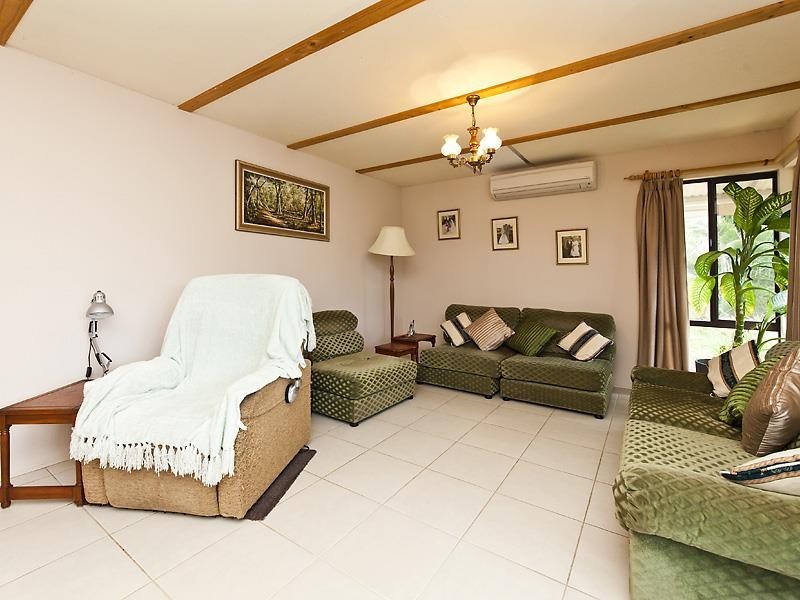 235 McLennan Drive, Nowergup WA 6032