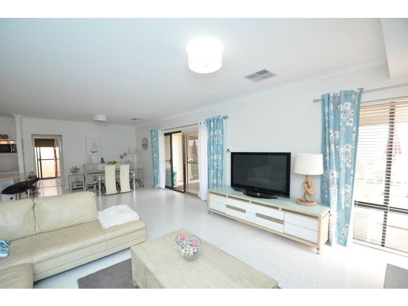 15 PLATYPUS GREEN, Baldivis WA 6171