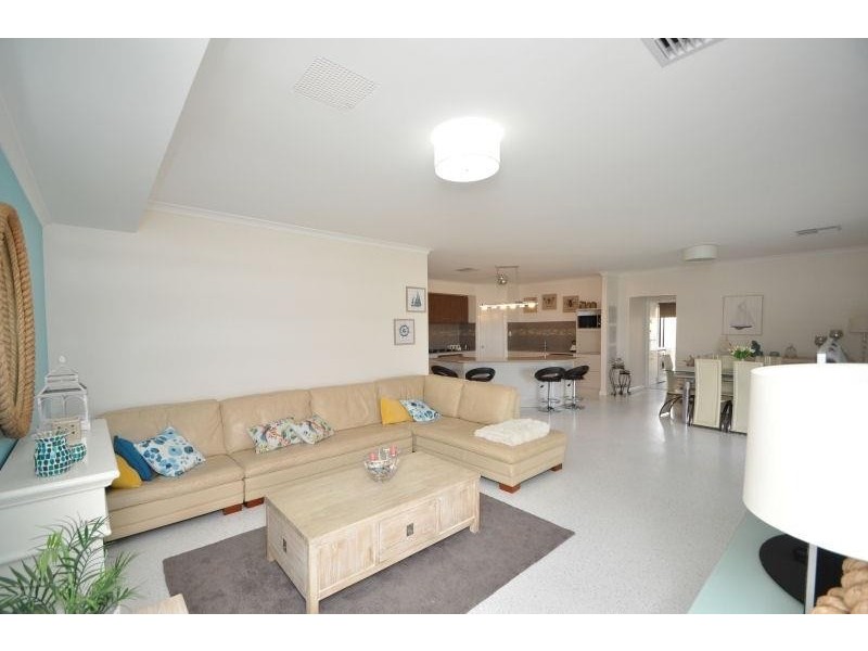 15 PLATYPUS GREEN, Baldivis WA 6171