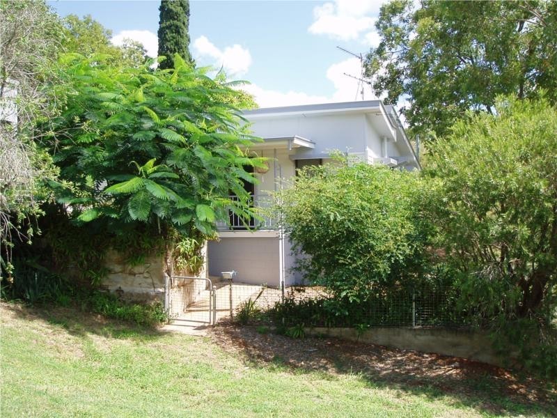 22 West Street, Mount Morgan QLD 4714