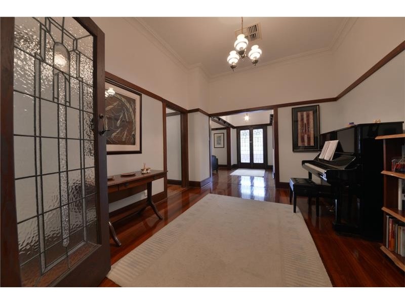 4 Bedford Street, Nedlands WA 6009