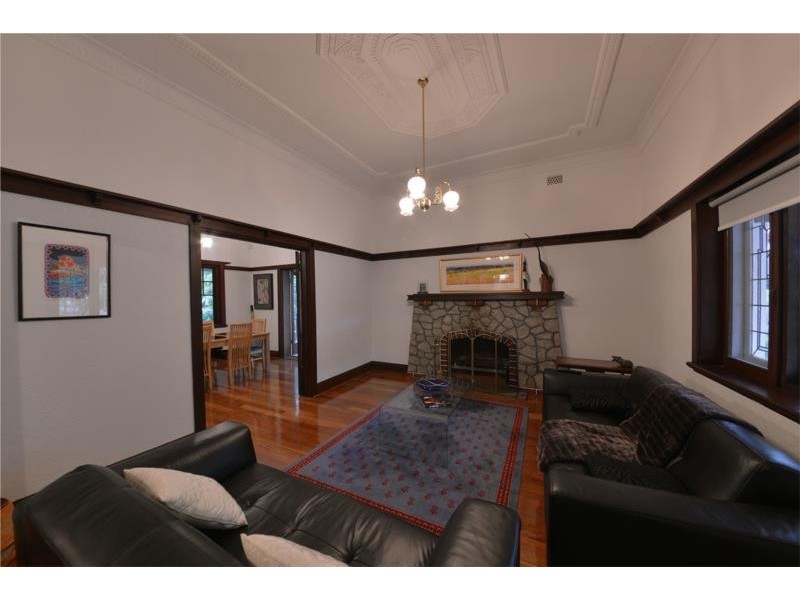 4 Bedford Street, Nedlands WA 6009