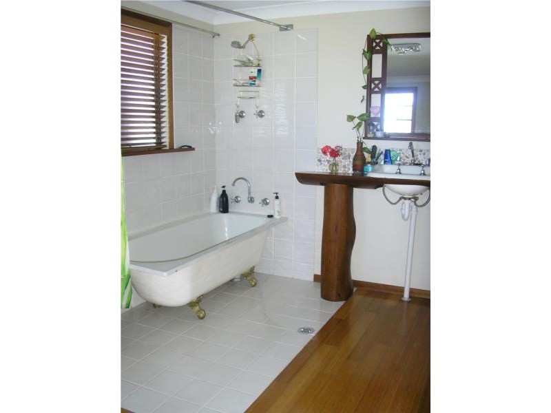 Wellingrove NSW 2370