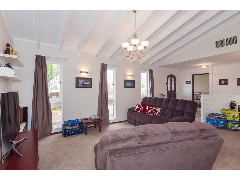 9 Okely Road, Carine WA 6020